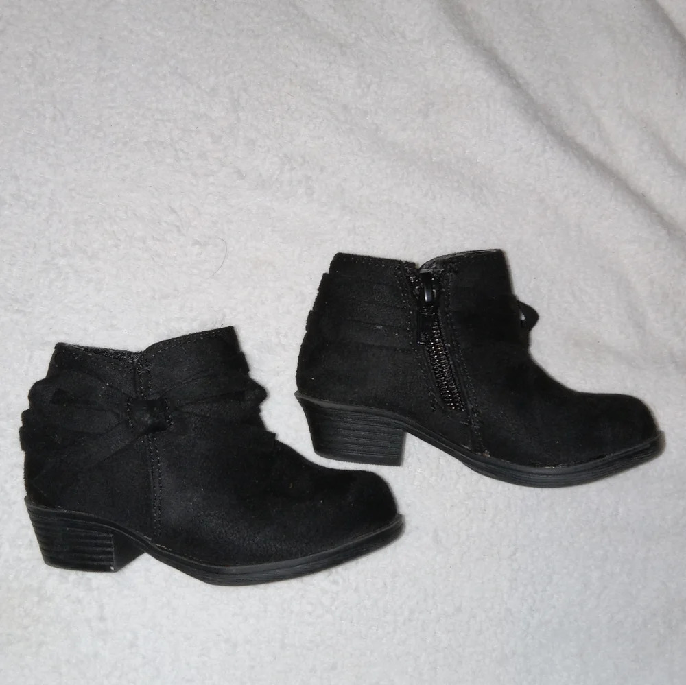 No Call Dakota Balck 1" Heeled  Dressy Boots size 5